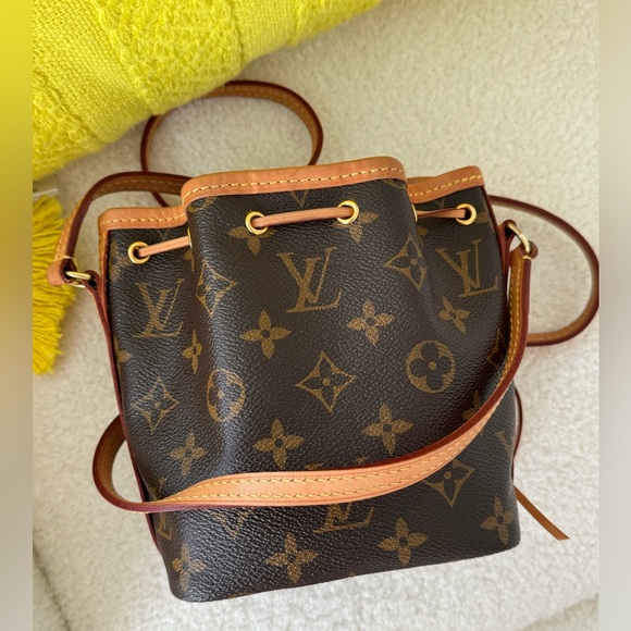 Nano Noe Louis Vuitton bag - Picture 10 of 11